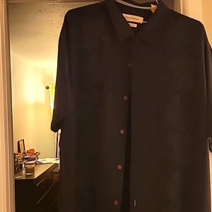 Tommy Bahama Nas black dress shirt.